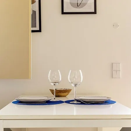 Lovelystay - Burgaes * Porto